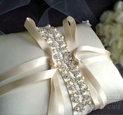 Image of Creme de la Creme Regal Ring Pillow