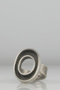 Image of Oval Metal Moat Ring