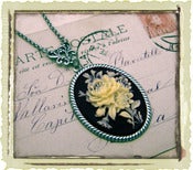 Jewelry: "Valeria"