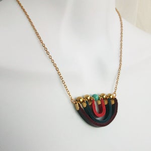 Image of Sample: cleo necklace in small and large