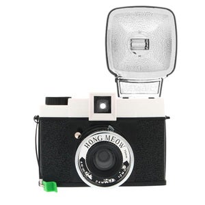 Image of Lomography Diana F+ Hong Meow (with Flash)