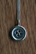 Image of Button Necklace Small 3D