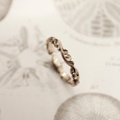 Image of 18ct white gold 3mm floral carved