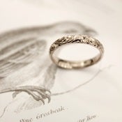 Image of 18ct white gold 3mm floral engraved