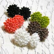 Image of Chrysanthemum Blooms Earrings