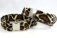 Image of Giraffe Dog Collar in the category on Uncommon Paws.