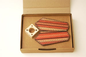 Image of Wooden lamp Red/Black