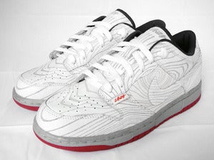 Image of Casket Dunk Lo - White Carved Version