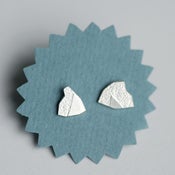 Image of small mountain studs