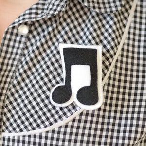 Image of Music Note Brooch
