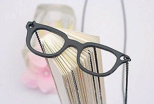 Image of Quirky Glasses Chain