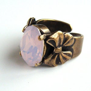Image of Bow ring - rosewater