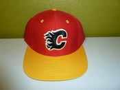 Image of VINTAGE CALGARY FLAMES SNAPBACK RETRO NHL