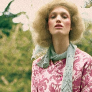 Image of CLASSIC LACE SHAWL <br>LFLECT REFLECTIVE