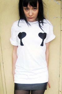 Image of SMUT tassel heart t-shirt 