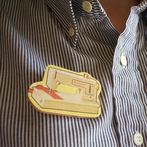 Image of Sewing Machine Brooch