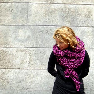 Image of Super chunky mohair scarf: black with hot pink
