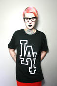 Image of L▲ †