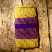 Image of Purple iPhone/iPod Snuggle