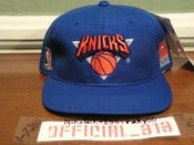 Image of VINTAGE NEW YORK KNICKS LOGO SPORTS SPECIALTIES SNAPBACK CAP HAT