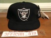 Image of VINTAGE LA LOS ANGELES RAIDERS LOGO SPORTS SPECIALTIES SNAPBACK CAP HAT
