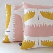Image of tuulip pillow . tart