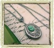 Jewelry: "Green flower"