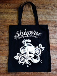 Image of Eel Skull Tote