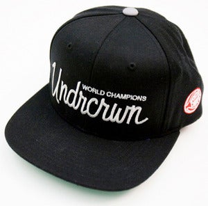 Image of UNDRCRWN X STARTER "SCRIPT CLUB" SNAPBACK | black