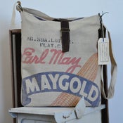 Image of maygold messenger bag.