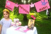 Image of Birthday Party for a Queen Party Kit