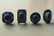 Image of turquoise ring.