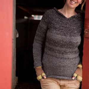 Casual Knitted T-Shirt for Mom and Daughter (Free Knitting Pattern