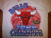 Image of VINTAGE CHICAGO BULLS 96 CHAMPS T- SHIRTS