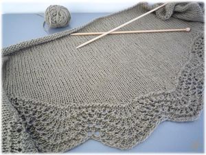 Image of Abyssal shawl - patron gratuit