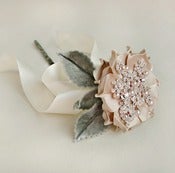 Image of Jeweled Rose Single Stem w/ Velvet Leaves