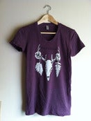 Image of Women's Tee with Skull Design - Heather Plum