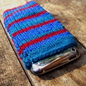 Image of Bohemia iPhone/iPod Snuggle