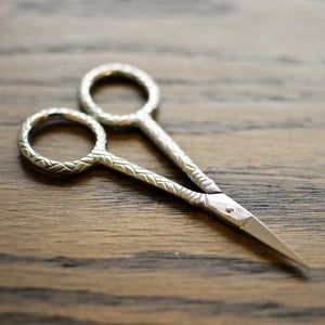 Image of Kelmscott Designs : Woven Scissors