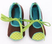 Image of B brown blue green