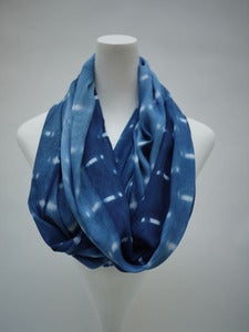 Image of ClOTHESPIN SCARF