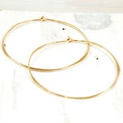 Image of classic 14k gold fill round hoop earring s/m/l