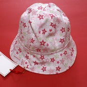 Image of PiNK STaR sun hat for baby / toddler