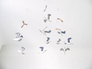Image of kamomé mobile (two or three seagulls)