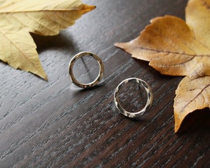 Image of petite circle stud earrings