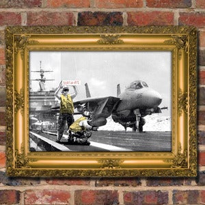 Image of APPLAUSE by Banksy
