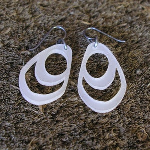 Image of DRAPE (s) earring