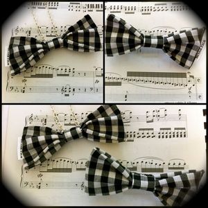 Image of Checkered Bow