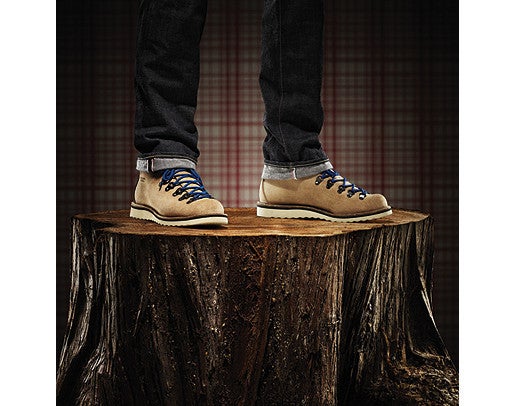 Image of Danner - Mountain Light 821 ON SALE