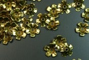 Image of Serrated flower bead cap